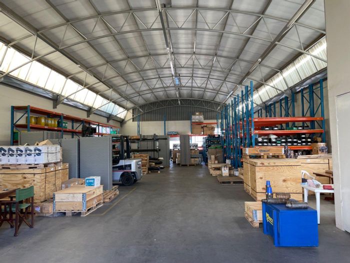 Property #2185343, Industrial rental monthly in Prosperita