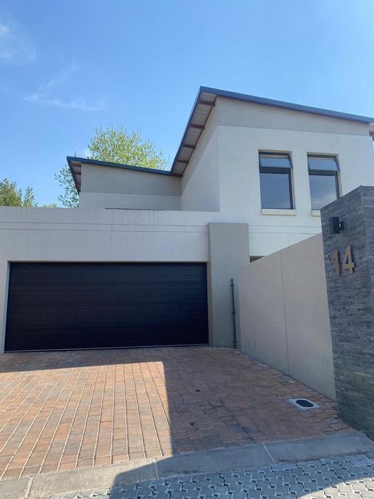 Property #2231971, Cluster for sale in Bryanston