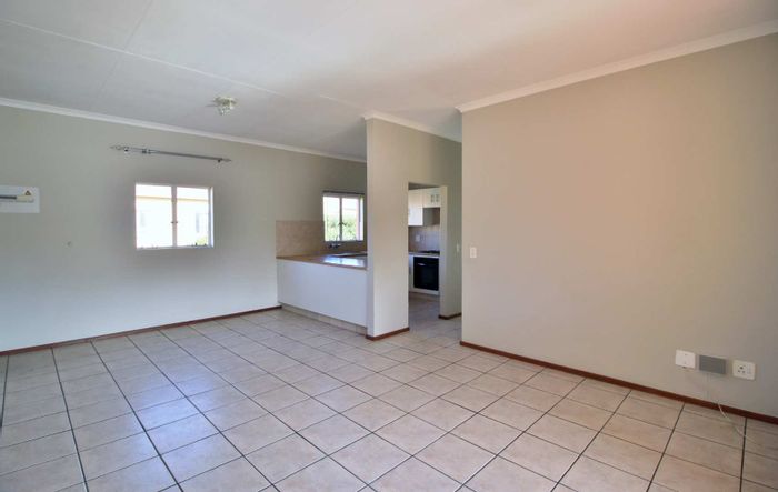 Property #2172316, Apartment rental monthly in Sundowner
