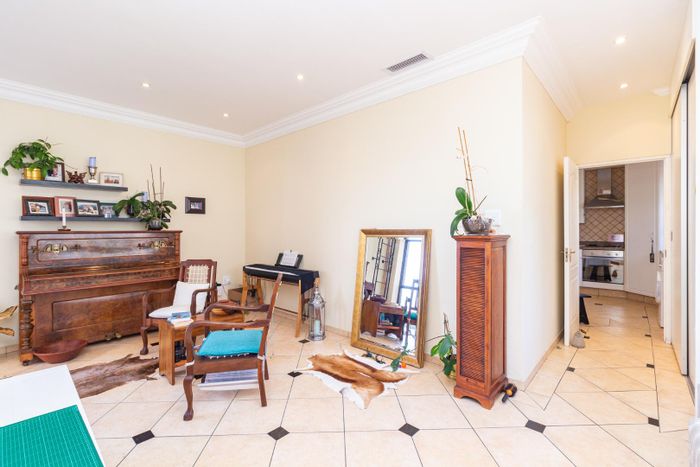 Property #2152204, Apartment pending sale in Tamboerskloof