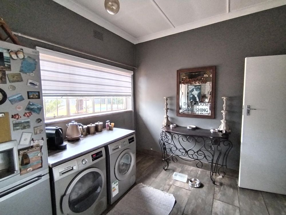 KITCHEN + APPLIANCES