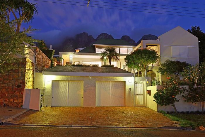 Property #2079620, House rental daily in Camps Bay