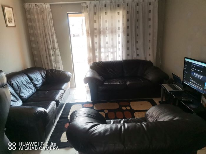 Property #2195007, House rental monthly in Lindhaven