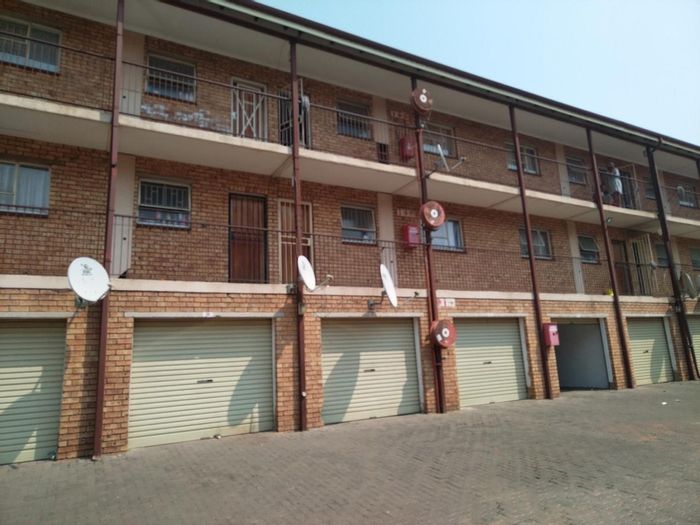 Property #2254823, Apartment for sale in Kempton Park Central