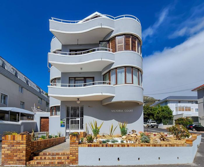 Property #2187728, Apartment for sale in Bantry Bay