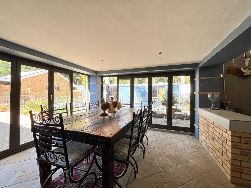 Braai area with built in braai.