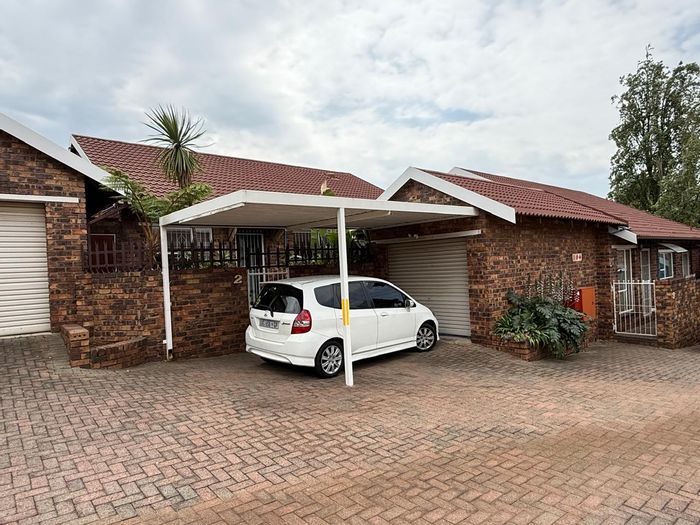 Property #2423294, Townhouse Rental Monthly in Discovery