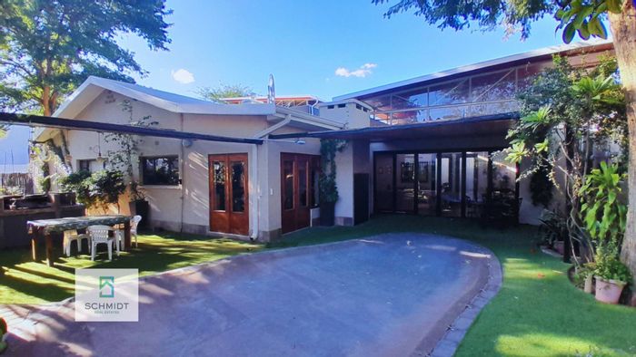 Property #2380217, House For Sale in Klein Windhoek