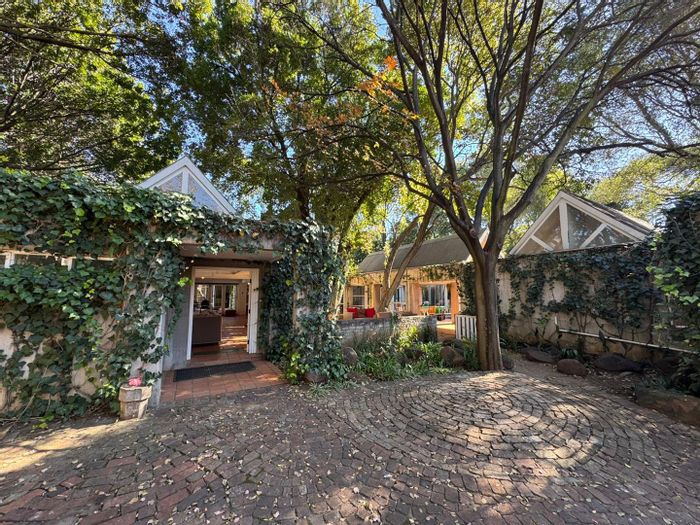For Sale: Unique Waterkloof House with pool house, ample space, and no loadshedding.