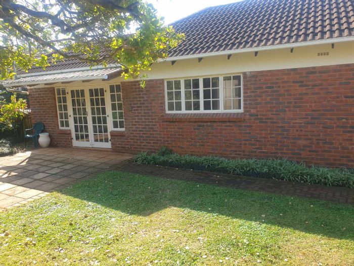 Cottage To Rent in Hillcrest Central: 1 Bedroom, private patio, prepaid electricity.