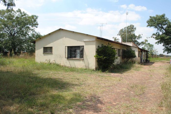 Property #2151522, Small Holding for sale in Homestead Apple Orchards