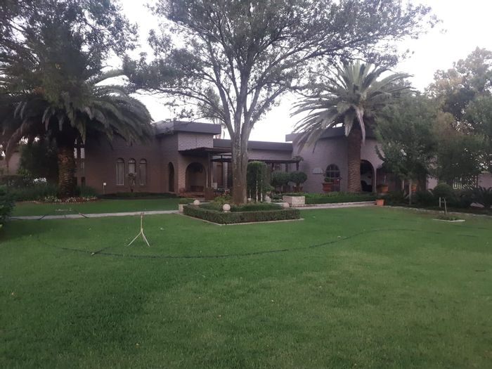 Property #2033357, Small Holding pending sale in Meyerton Rural