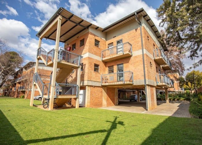 Property #2208794, Apartment rental monthly in Hatfield
