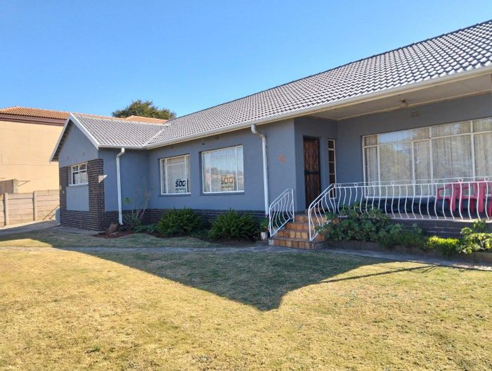 Alberton Central House For Sale: 4 beds, garden, double garage, close to amenities.