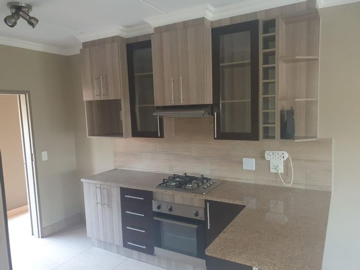 2-Bedroom Apartment To Rent in Moregloed with security, balcony, and parking.