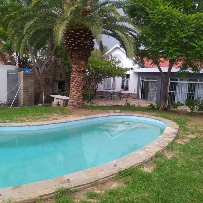 Property #2093997, House sold in Windhoek West