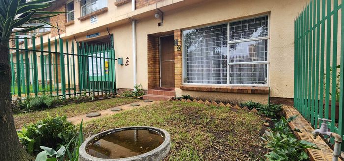 Property #2209929, Townhouse for sale in Benoni Central