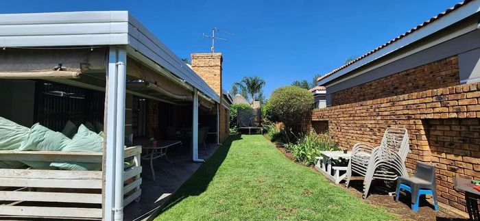 For Sale: Cluster in Alberton Central with 3 beds, 24hr security, and double garage.