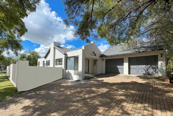 Property #2238500, House rental monthly in Fourways