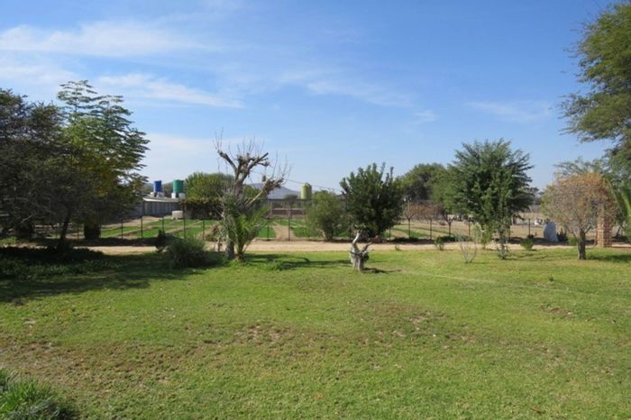 Expansive Small Holding for Sale: Prime Okahandja Central Location with Business Potential