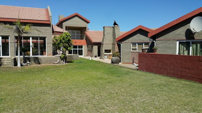 Guest House for Sale in Walvis Bay Central: Endless Potential and Amenities!