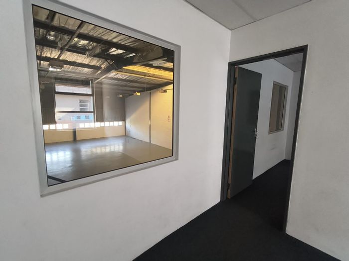 Industrial Warehouse To Rent in Westmead with easy access, high ceilings, and security.