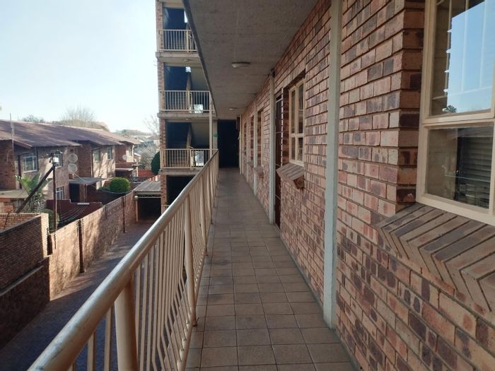 Property #2285960, Apartment For Sale in Silverton Ext 1