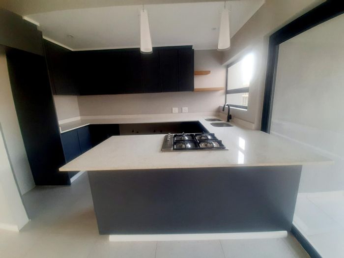 Property #2403143, Townhouse Rental Monthly in Palm Lakes Estates