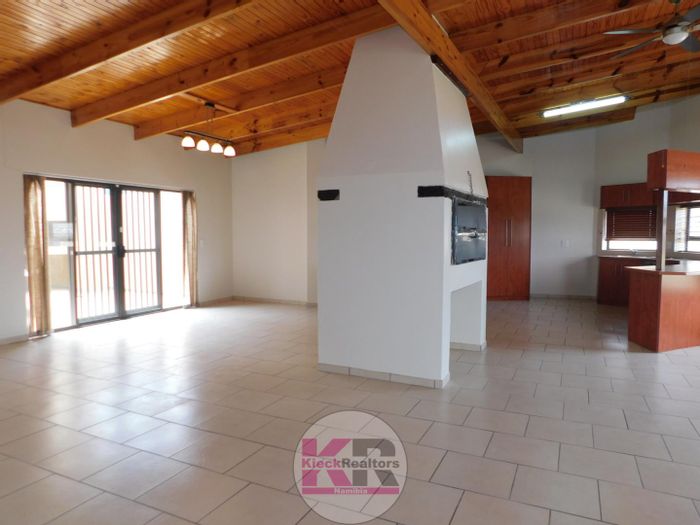 Property #2433185, House For Sale in Henties Bay Central