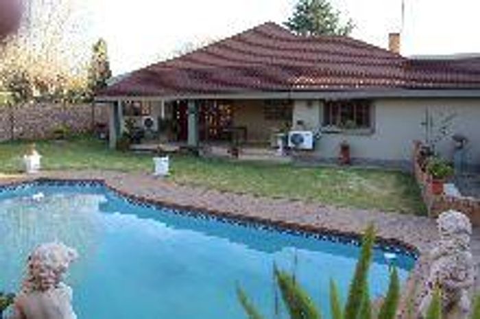 Property #1976497, House for sale in Brakpan Central