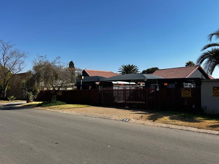 Brackendowns House For Sale: Spacious family home with two income-generating flats.