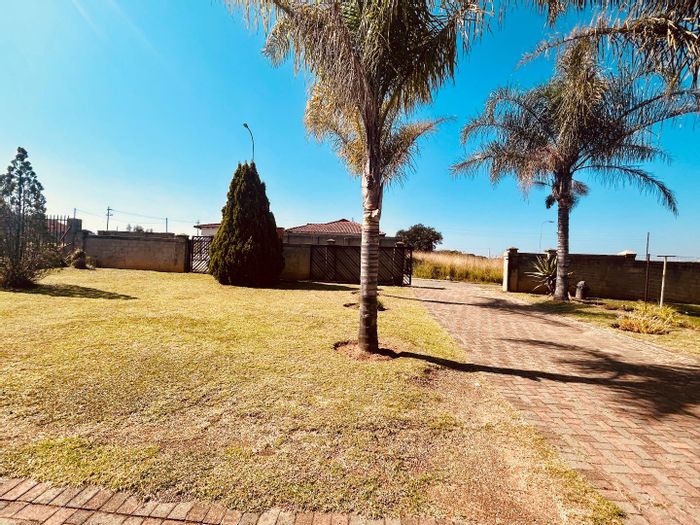 Property #2246501, House for sale in Vryheid Central