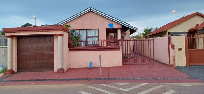 Property #2248577, House for sale in Soshanguve Ext