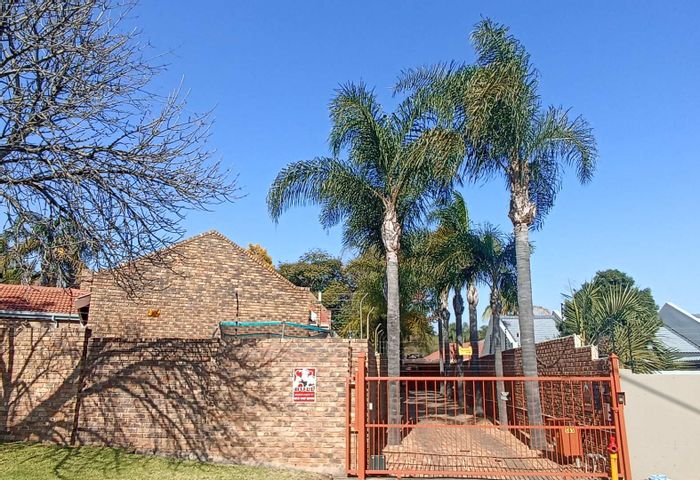 Property #2160941, House for sale in Moreleta Park