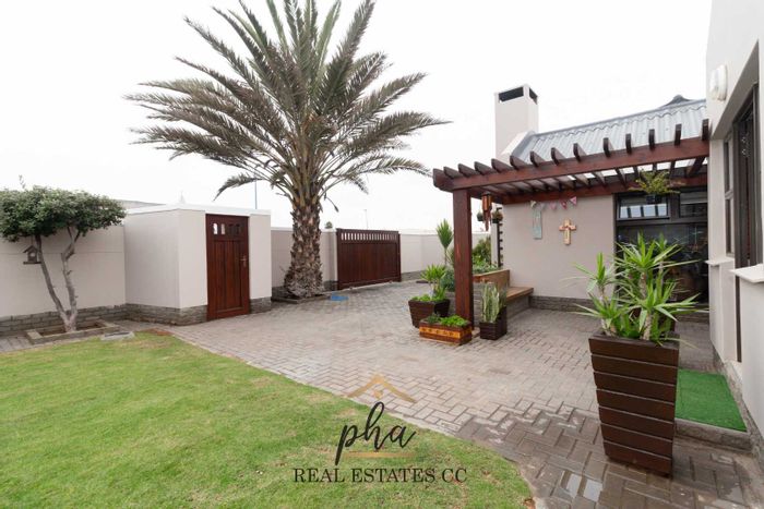 Property #2177283, House for sale in Walvis Bay Central