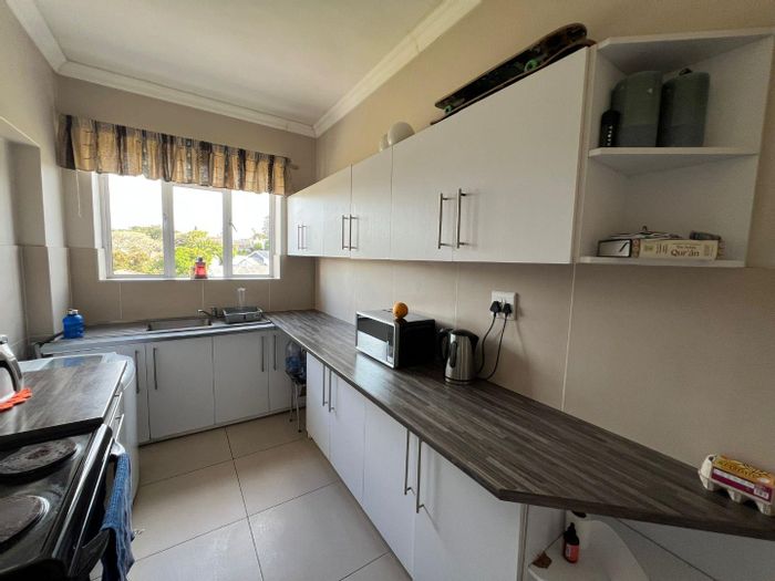 Property #2402224, Apartment Rental Monthly in Humewood