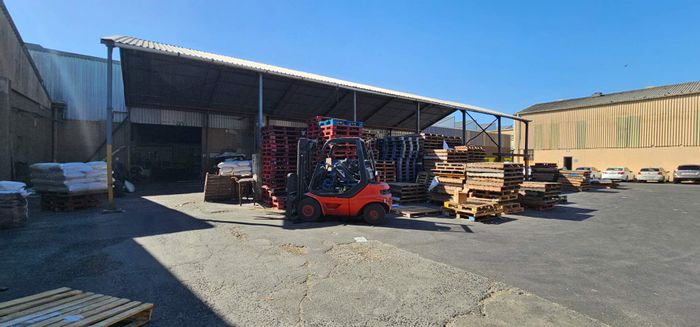 Industrial warehouse for rent in Bellville South Industria with ample space and security.