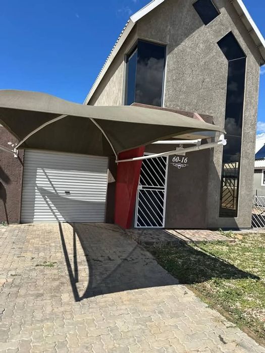 For Sale: Townhouse in Osona Village with 3 bedrooms, garage, and security features.
