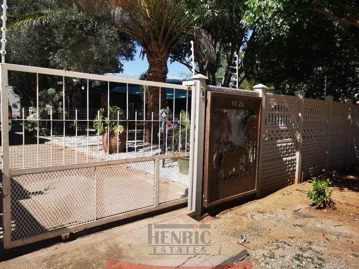 Property #2468260, House For Sale in Tsumeb Central