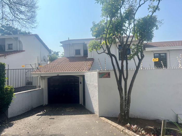 Property #2170726, Townhouse for sale in Umhlanga Rocks