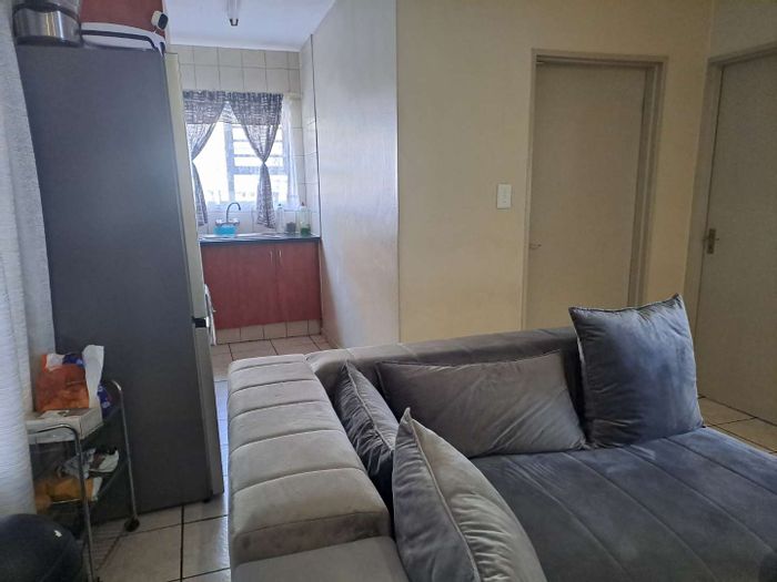 Property #2189892, Apartment for sale in Sonheuwel