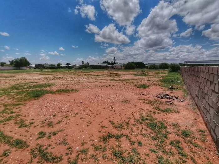 Property #2001036, Vacant Land Residential for sale in Mariental