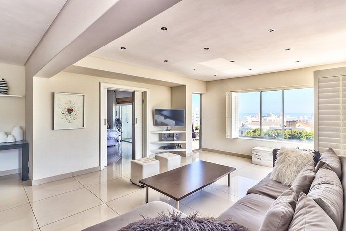 Property #2175755, Apartment for sale in Bantry Bay