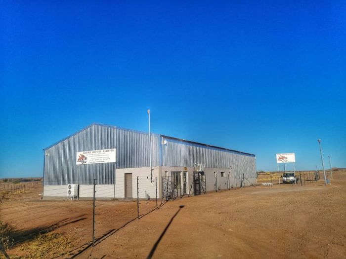 Industrial property for sale in Mariental Central with sub-division potential and income.
