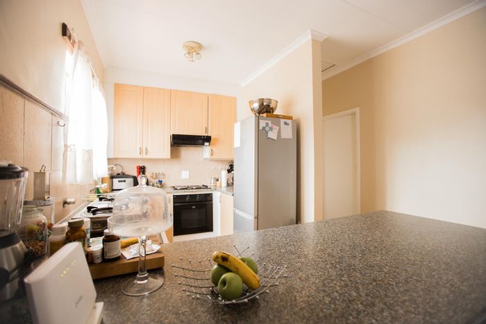 Property #2335043, Townhouse Pending Sale in Mooikloof Ridge