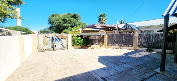 Property #2219675, Townhouse For Sale in Okahandja Central