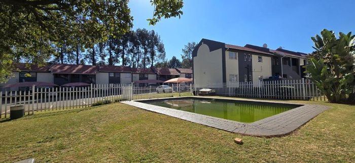 Lyttelton Manor Apartment For Sale: 3 bedrooms, communal pool, garden, near Gautrain.