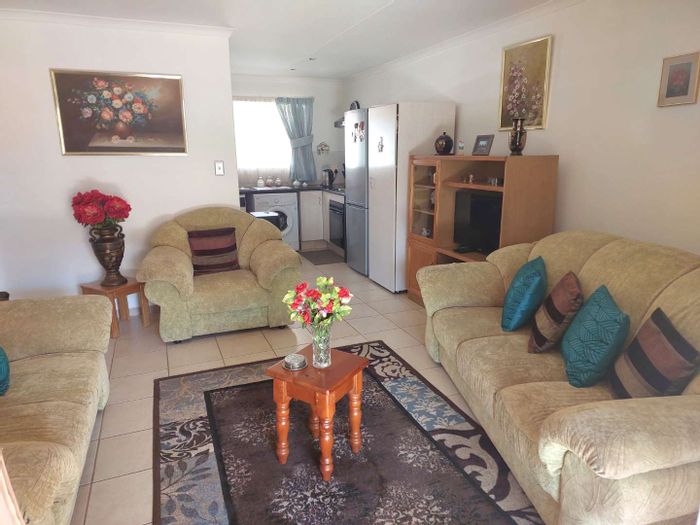 Property #2171449, Townhouse for sale in Pomona