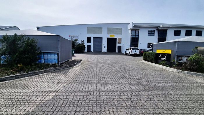 Property #2244301, Industrial rental monthly in Muizenberg