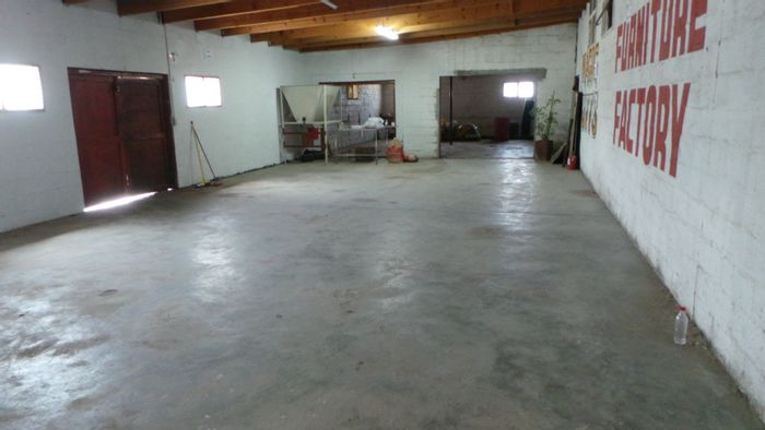 Spacious Industrial Warehouse For Sale in Walvis Bay Central